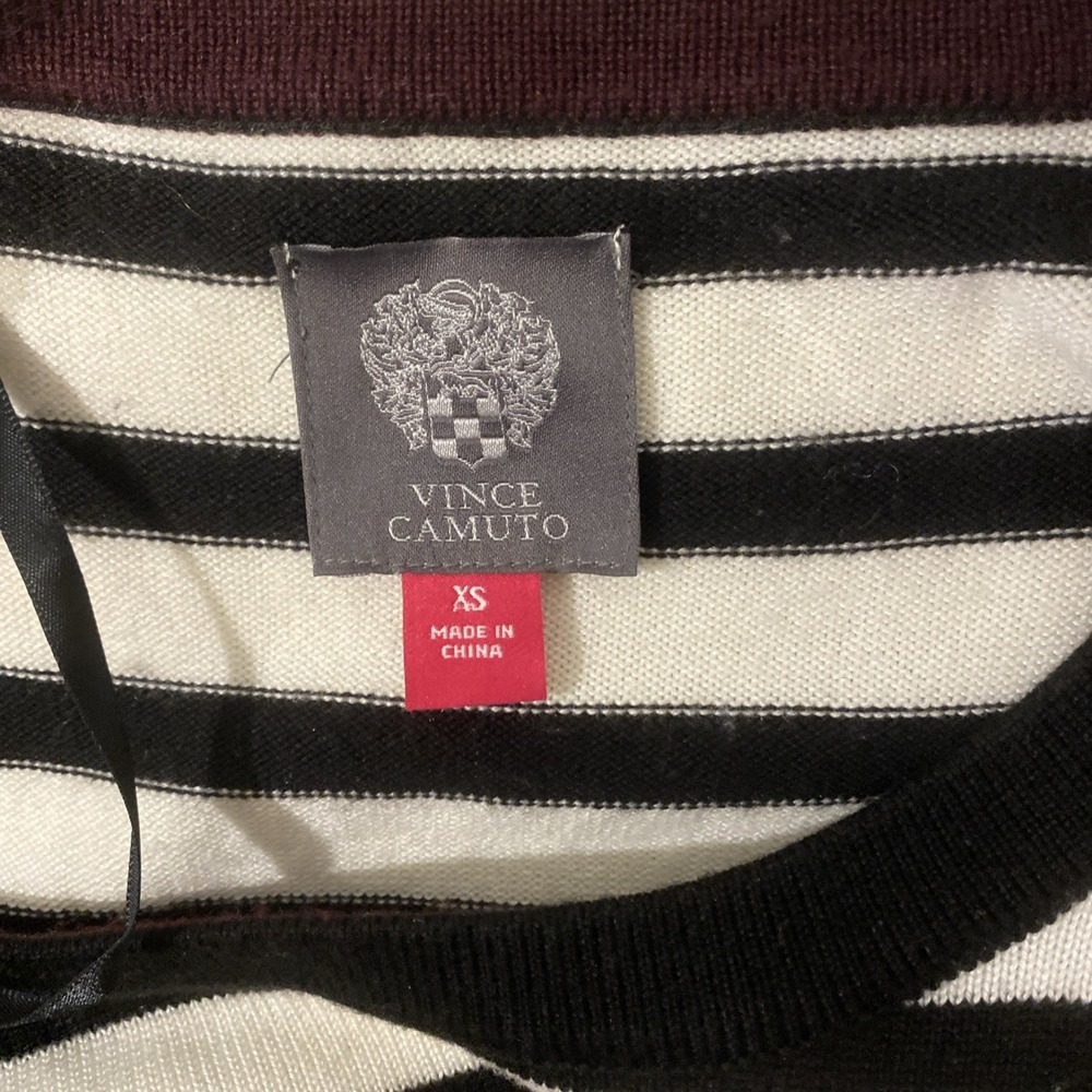 Vince Camuto Fit Flare Sweater Dress Size XS Black Red Striped Long Sleeve - Picture 5 of 6